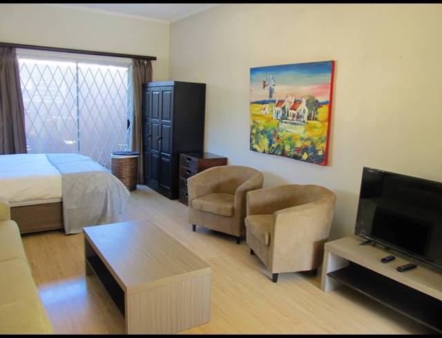 10 BEDROOM HOUSE FOR SALE IN ORCHARDS